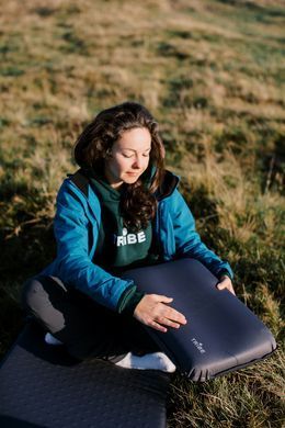 Подушка самонадувна Tribe Self-inflating Pillow