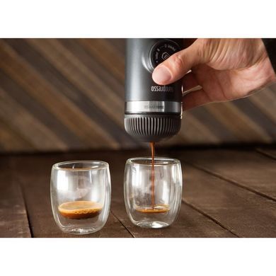 Портативная эспрессо-кофеварка Wacaco Nanopresso серая, механическая, для молотого кофе